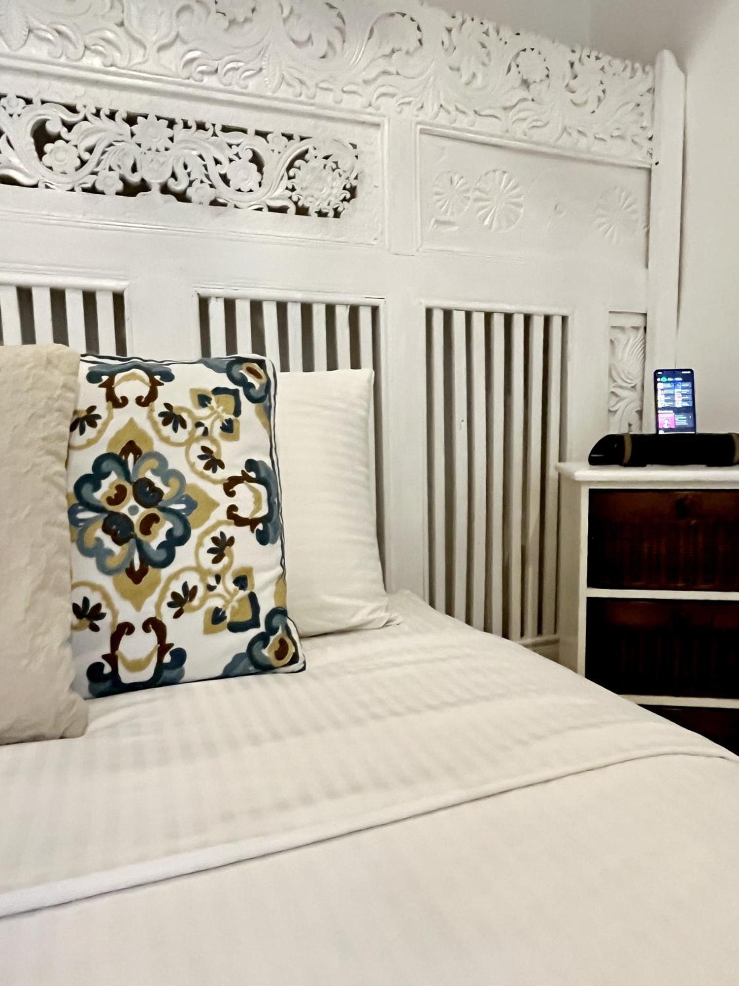 ลูการ์ โบนิโต้ โฮเต็ล Hotel Balabag  ภายนอก รูปภาพ
