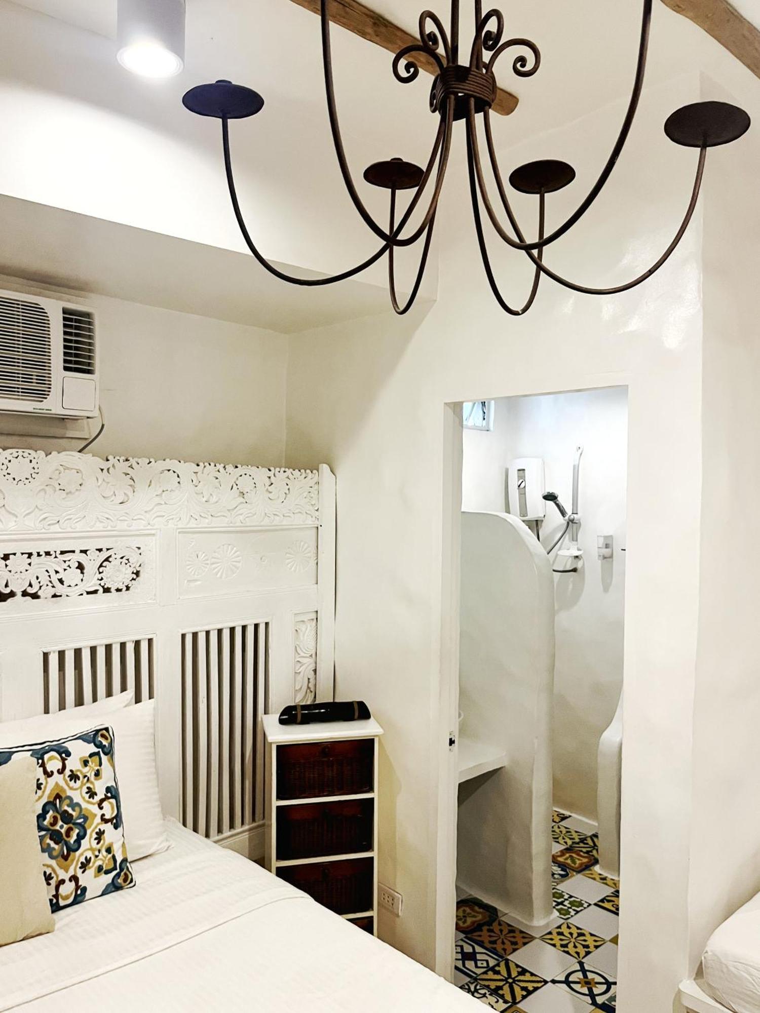 ลูการ์ โบนิโต้ โฮเต็ล Hotel Balabag  ภายนอก รูปภาพ